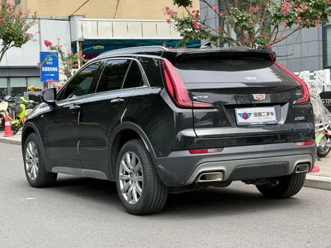 Cadillac XT4