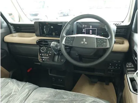 Mitsubishi Delica Mini