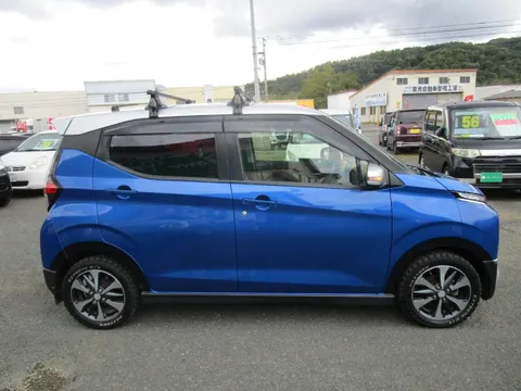 Mitsubishi eK X
