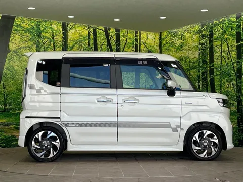 Suzuki Spacia Custom