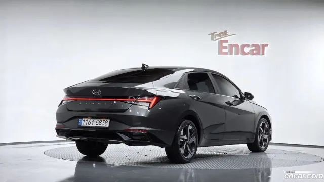 Hyundai Elantra (Avante)