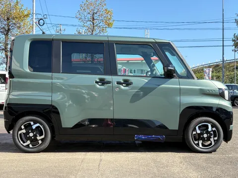 Mitsubishi Delica Mini