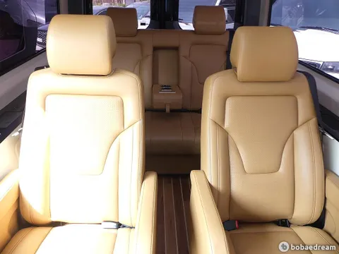 11-Seater Sprinter