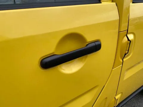 Daihatsu Naked