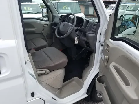 Nissan Clipper