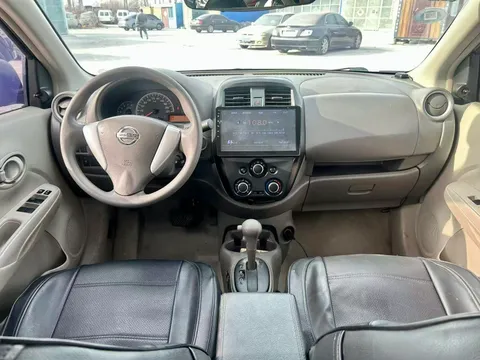 Nissan Sunny