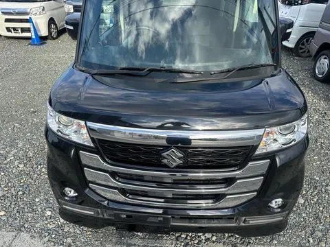 Suzuki Spacia Custom Z