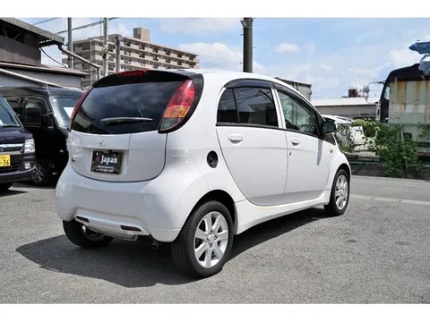 Mitsubishi I