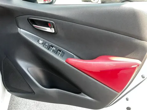 Mazda Mazda2 (Demio)