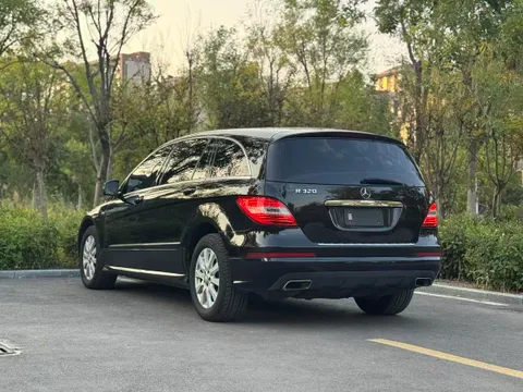 Mercedes-Benz R-Class
