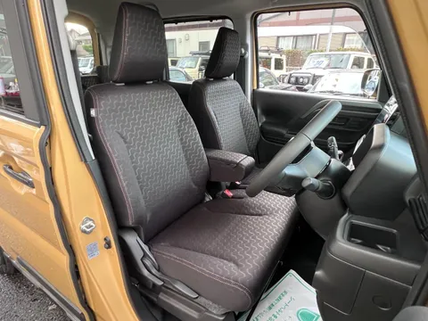 Suzuki Spacia Gear