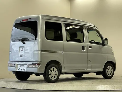 Toyota Pixis Van