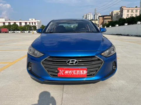 Hyundai Elantra (Avante)