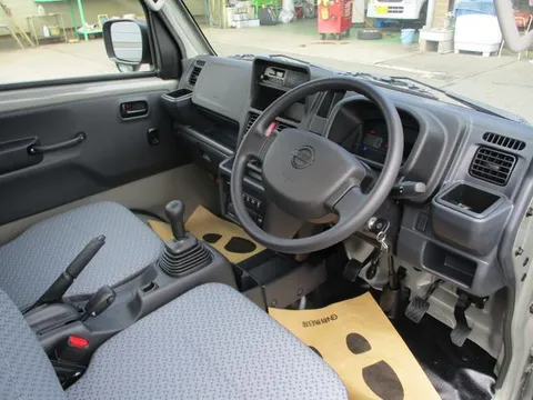 Nissan Clipper Truck