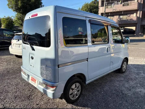 Toyota Pixis Van
