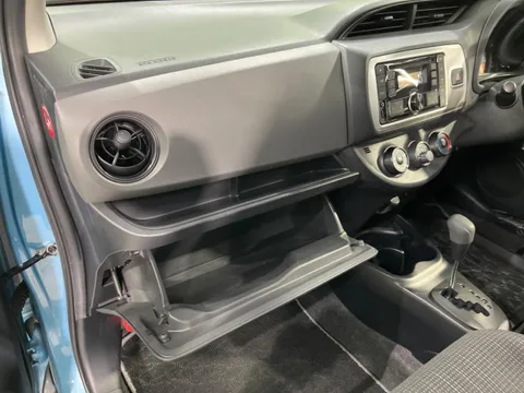 Toyota Yaris (Vitz)