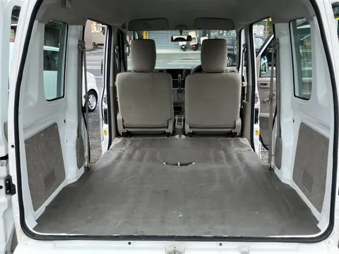 Mitsubishi Minicab Van