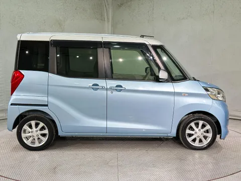 Mitsubishi eK Space