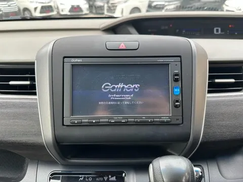 Honda Freed Plus
