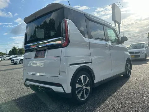 Mitsubishi eK X Space