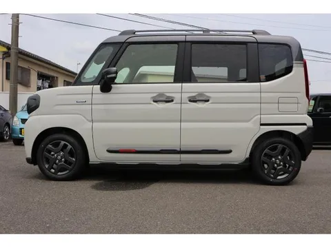 Suzuki Spacia Gear