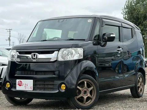 Honda N-BOX Slash