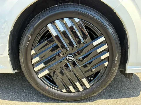 Nissan Note Aura