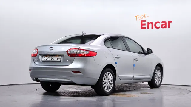 Renault SM3