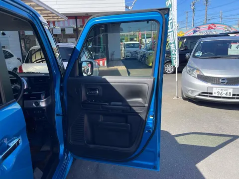 Suzuki Spacia