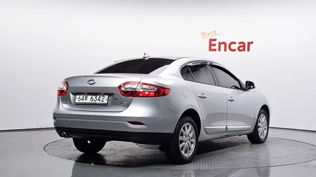 Renault SM3