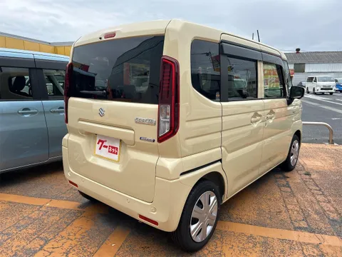 Suzuki Spacia