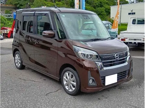 Nissan Dayz Roox