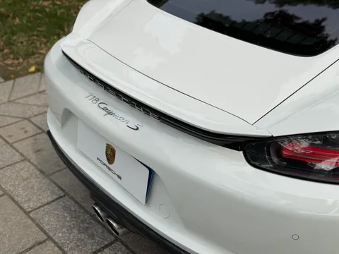 Porsche 718