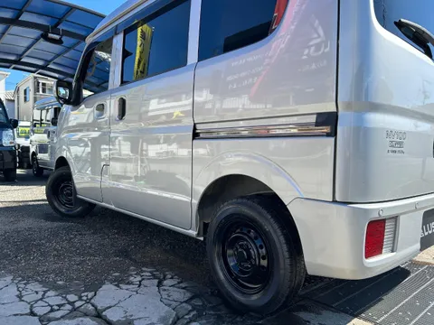 Nissan Clipper
