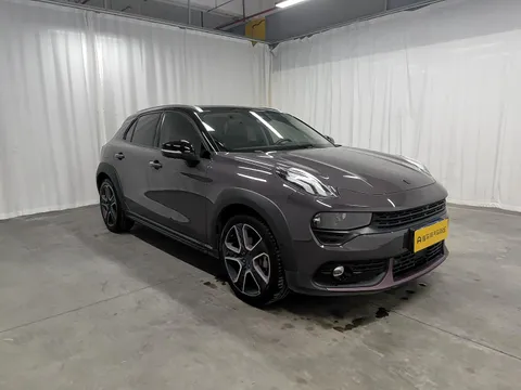 Lynk & Co 02