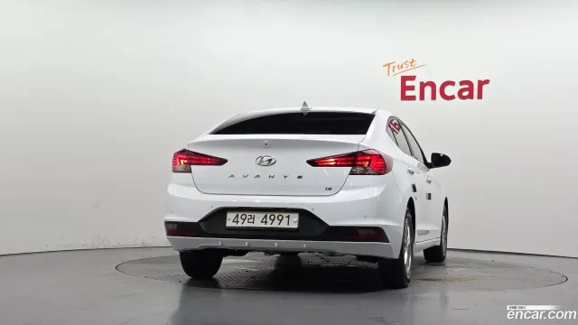 Hyundai Elantra (Avante)