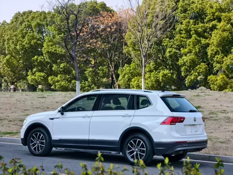 Volkswagen Tiguan L