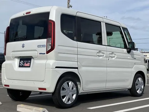 Suzuki Spacia