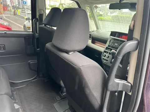Subaru Justy