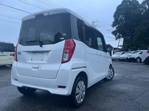 Mitsubishi eK Space