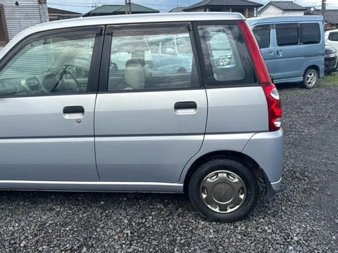 Subaru Pleo