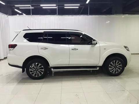 Nissan Terra