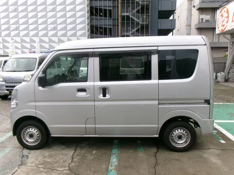 Nissan Clipper