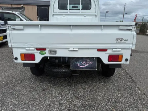Mazda Scrum Truck
