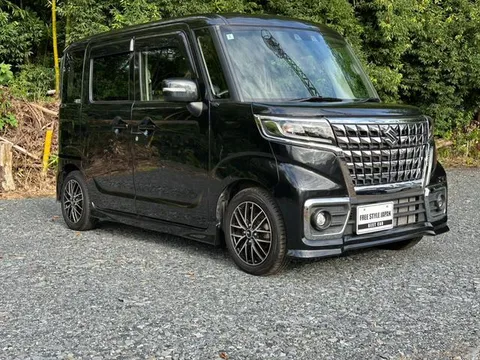Suzuki Spacia Custom