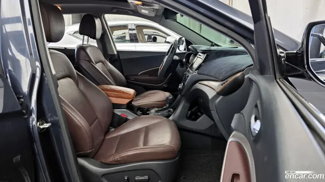 Hyundai Grand Santa Fe (Maxcruz)