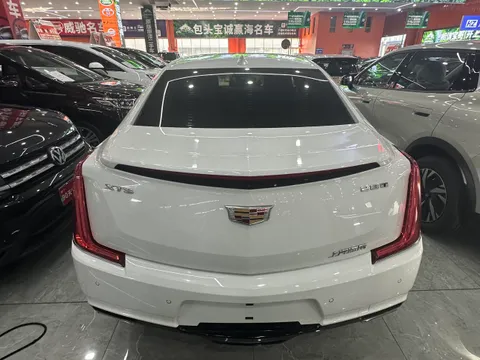 Cadillac XTS