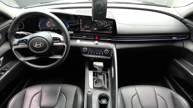 Hyundai Elantra (Avante)