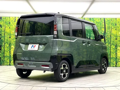 Mitsubishi Delica Mini