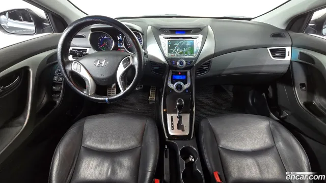 Hyundai Elantra (Avante)